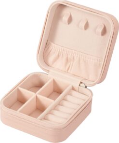LETURE PU Leather Small Jewelry Box, Travel Portable Jewelry Case for Ring, Pendant, Earring, Necklace, Bracelet Organizer Storage Holder Boxes (Pink)