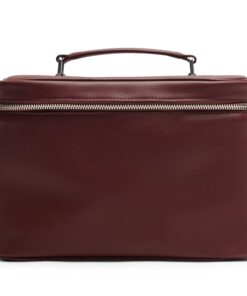 Leatherology Bordeaux Leatherology XL Train Case – Spacious interior, Versatile Interior Organization, External D-rings for strap